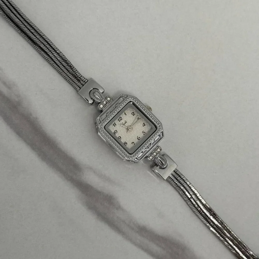 SKU:0460 Retro tiny silver mini square watch + in a gift box stainless steel‎